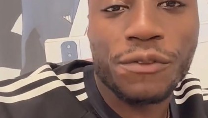 霍洛威为吴艳妮加油：我知道你会拿全国纪录，继续变得强大